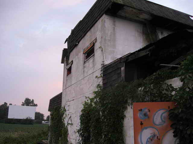 Galion 3 Drive-In - 2010 Photo